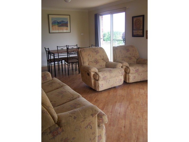 4 River Park Road, Cowra NSW 2794