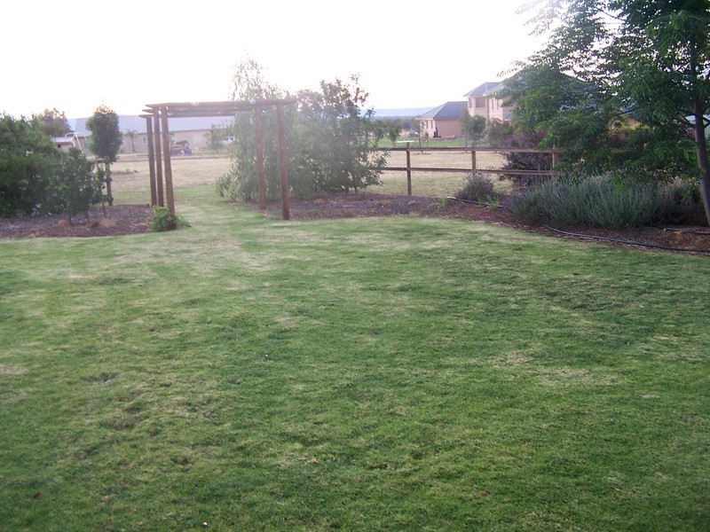 4 River Park Road, Cowra NSW 2794