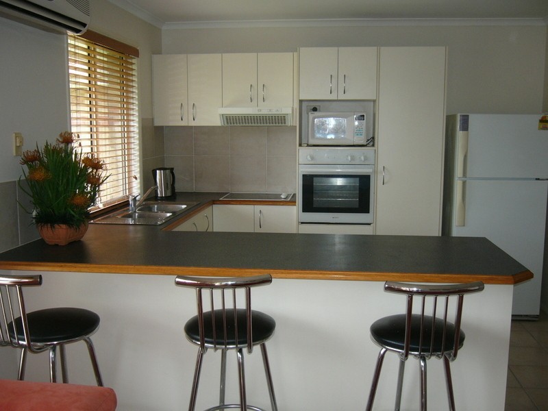 23 Shenton Way, Nerang QLD 4211