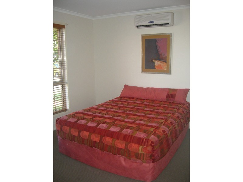 23 Shenton Way, Nerang QLD 4211