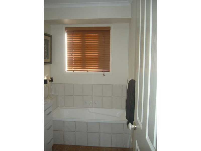 23 Shenton Way, Nerang QLD 4211