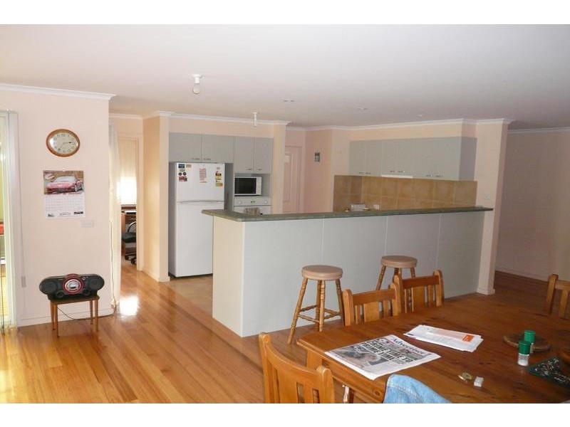 11 Deburgh Road, Drysdale VIC 3222