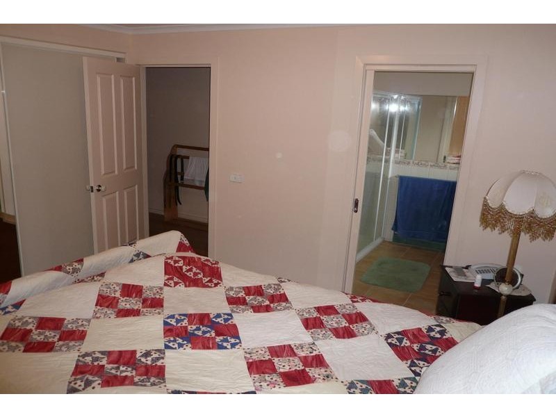 11 Deburgh Road, Drysdale VIC 3222