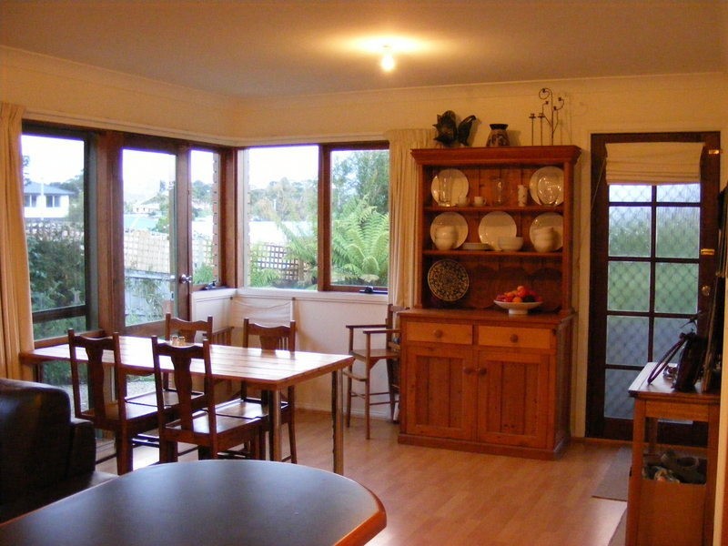 3/180 Roslyn  Avenue, Blackmans Bay TAS 7052