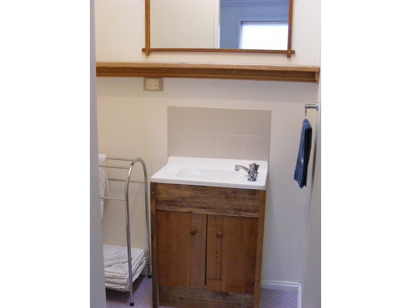 3/180 Roslyn  Avenue, Blackmans Bay TAS 7052