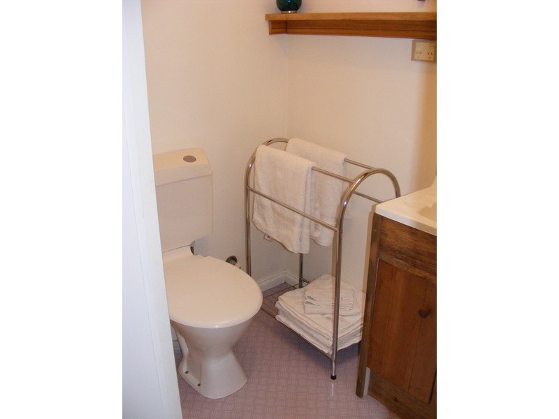 3/180 Roslyn  Avenue, Blackmans Bay TAS 7052