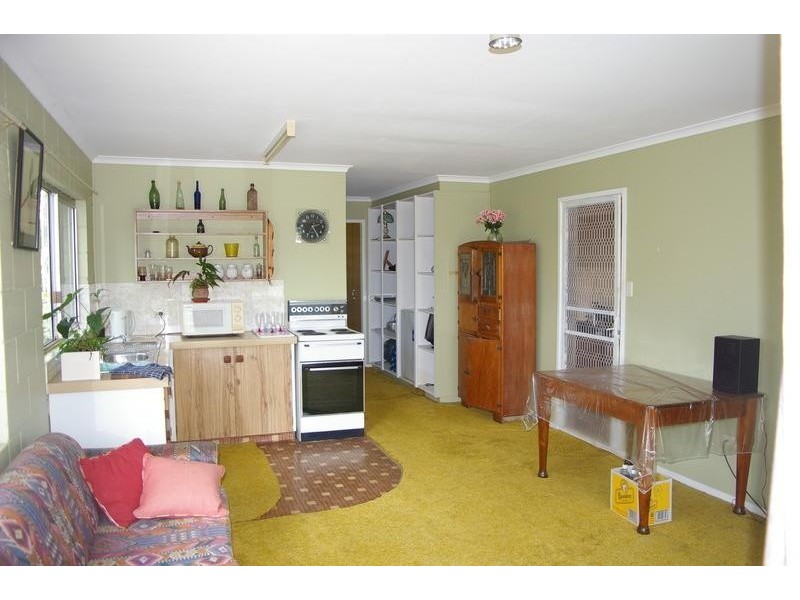 207 Old Veteran Road, Veteran QLD 4570