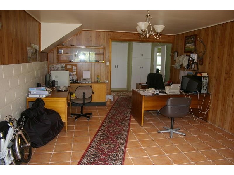 207 Old Veteran Road, Veteran QLD 4570