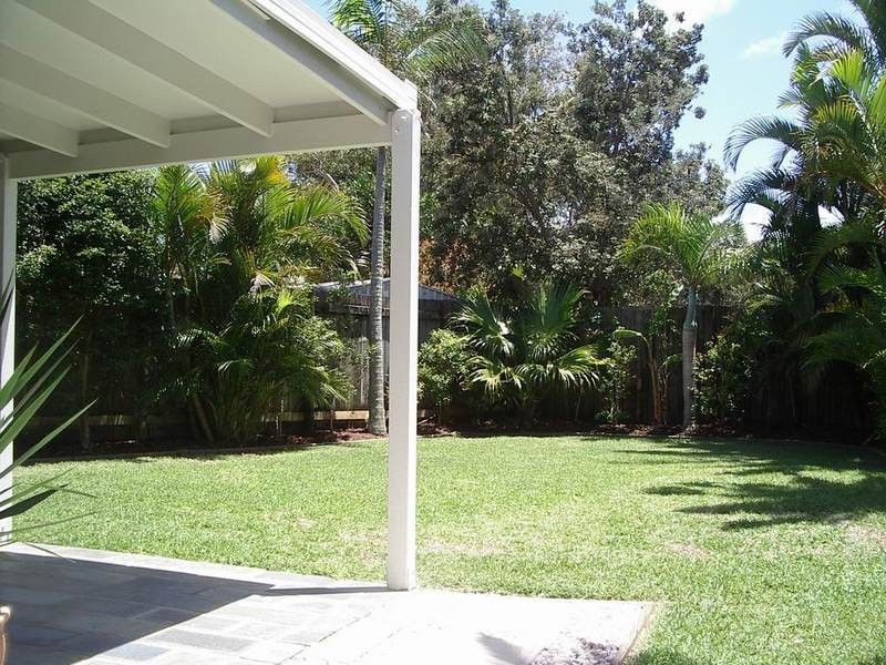 6 Woodland Drive, Peregian Beach QLD 4573