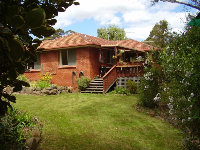 42 Rialannah Road, Mount Nelson TAS 7007
