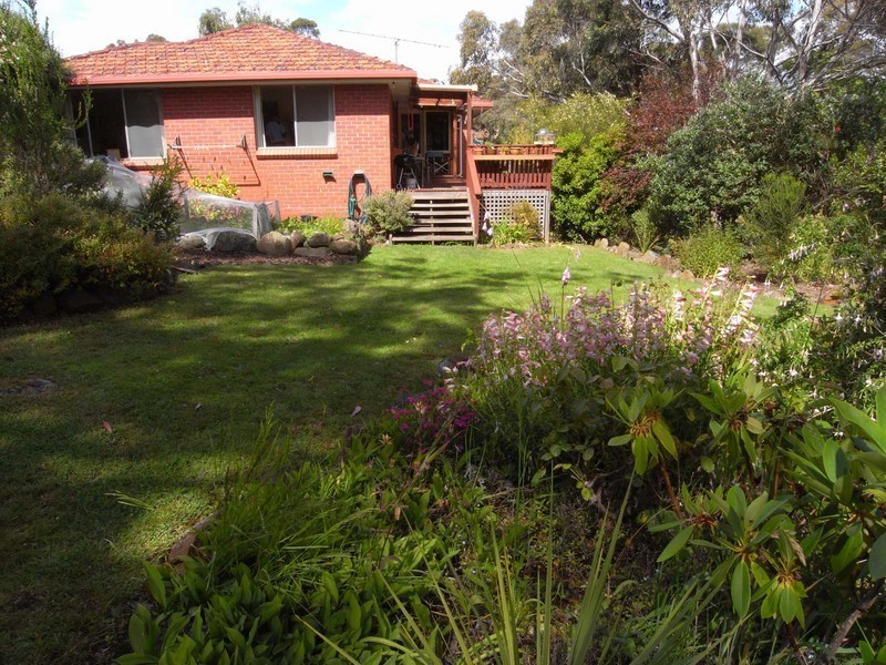 42 Rialannah Road, Mount Nelson TAS 7007