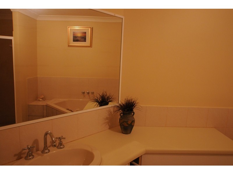 43 Adelong  Road, Shailer Park QLD 4128