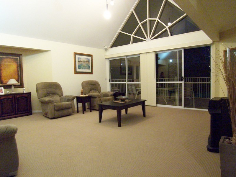 43 Adelong  Road, Shailer Park QLD 4128