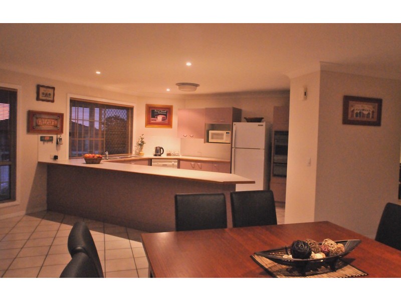 43 Adelong  Road, Shailer Park QLD 4128