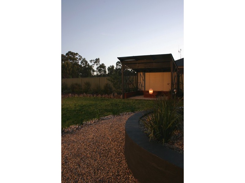 9 Shetland Road, Junortoun VIC 3551