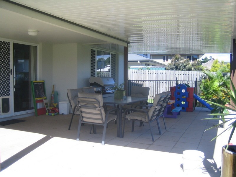 8 Appollo Place, Oxenford QLD 4210