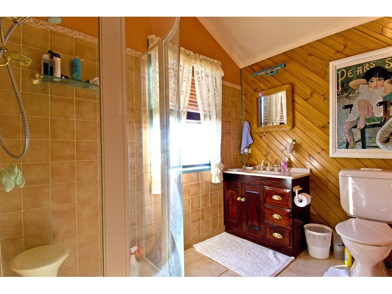 7 Dawn Street, Coochiemudlo Island QLD 4184