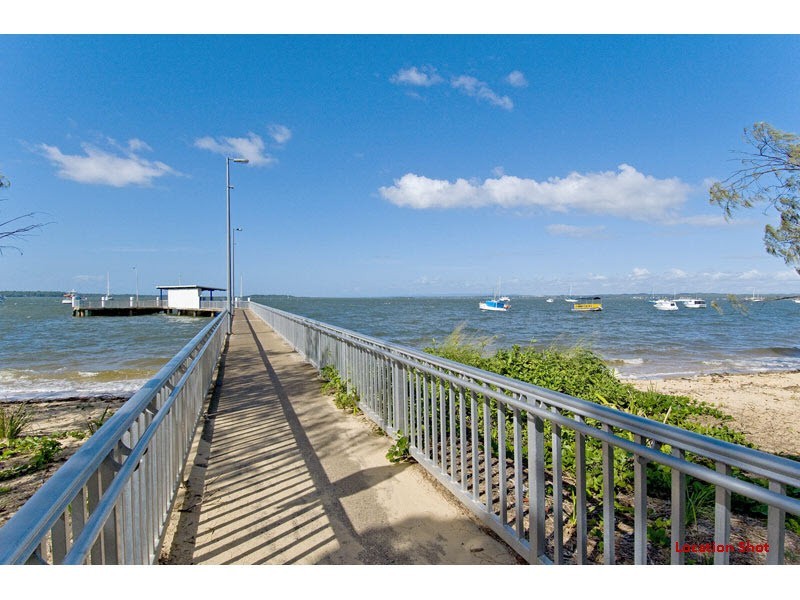 7 Dawn Street, Coochiemudlo Island QLD 4184