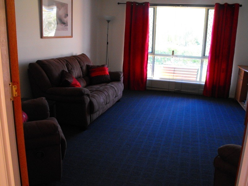 38 Lake Breeze  Drive, Loganholme QLD 4129