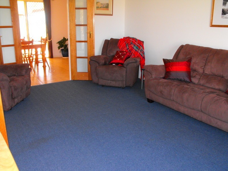 38 Lake Breeze  Drive, Loganholme QLD 4129