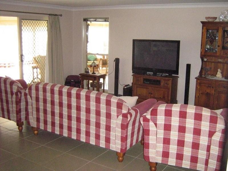 1 Schaefer Court, Westbrook QLD 4350