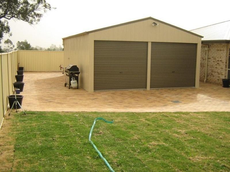 1 Schaefer Court, Westbrook QLD 4350