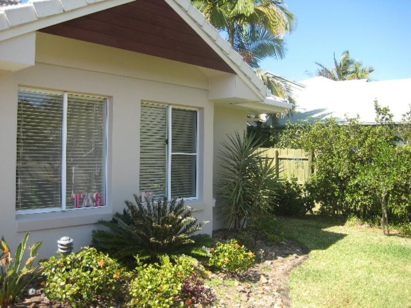 15 Shorehaven Drive, Noosa Waters QLD 4566