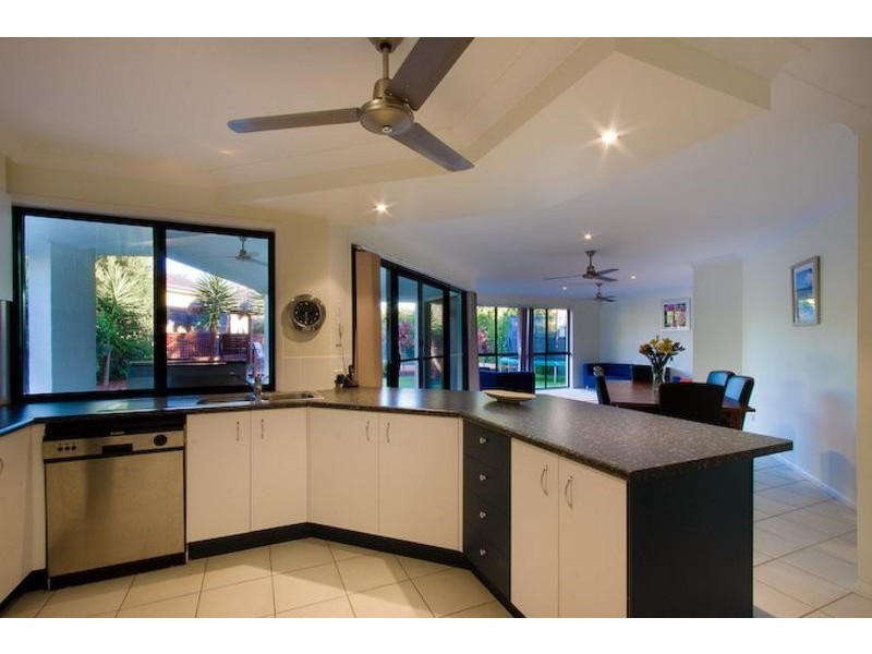 9 Greenside  Court, Peregian Springs QLD 4573