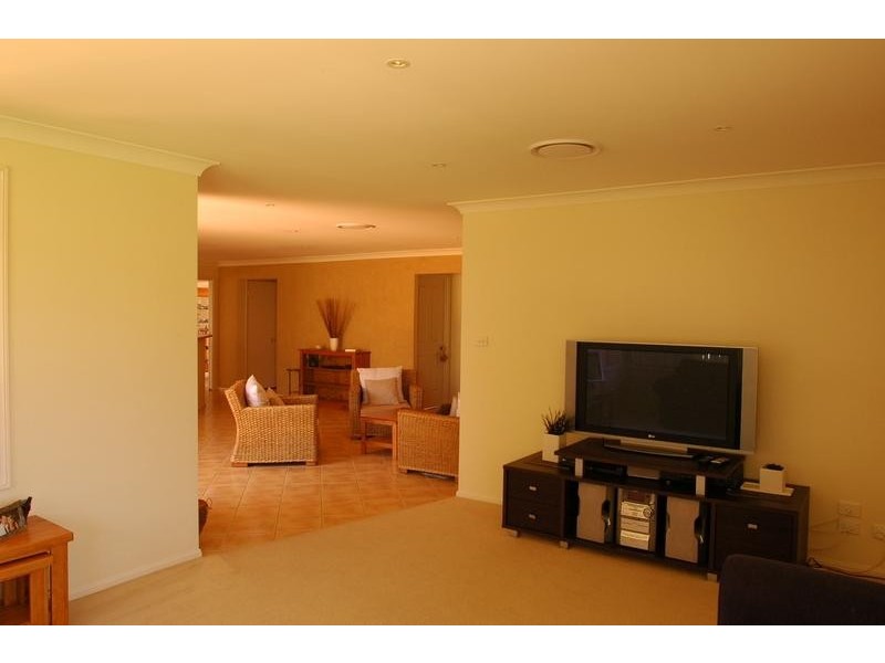 17 Wilton Drive, East Maitland NSW 2323