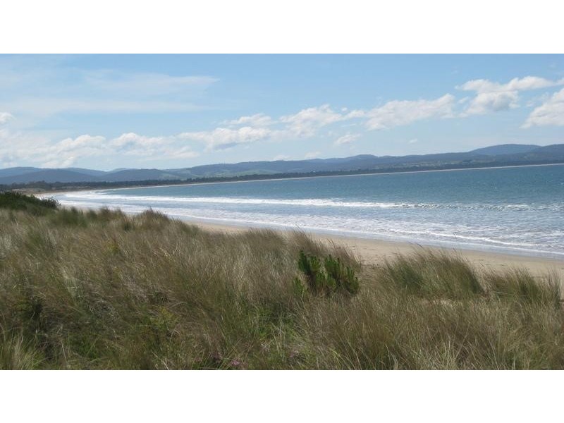 18 Surf Road, Seven Mile Beach TAS 7170