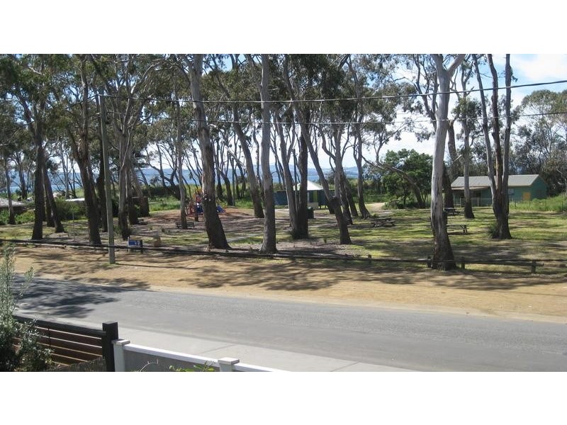 18 Surf Road, Seven Mile Beach TAS 7170