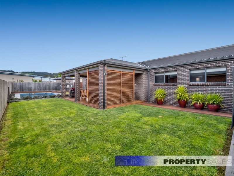 28 Davey Drive, Trafalgar VIC 3824