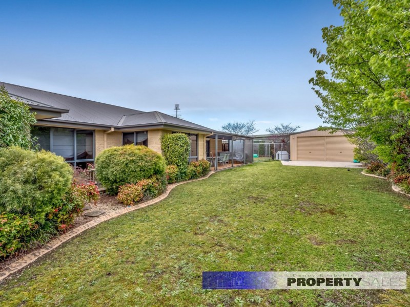 2 Gunn Street, Newborough VIC 3825