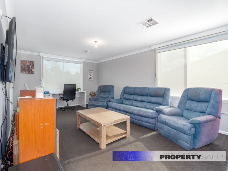 65 Western Ave, Newborough VIC 3825
