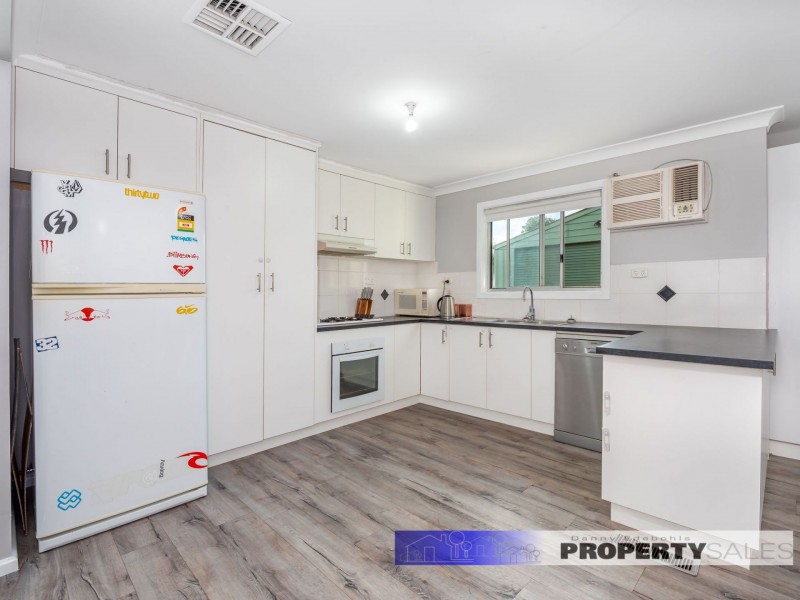 65 Western Ave, Newborough VIC 3825