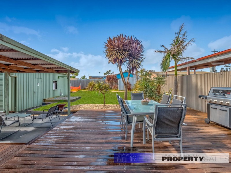 65 Western Ave, Newborough VIC 3825
