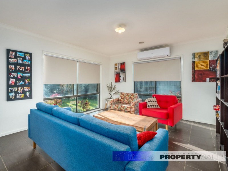 2 Copperhead Court, Newborough VIC 3825