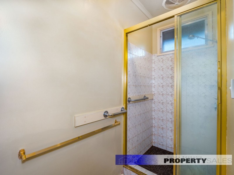 11 Smallburn Avenue, Newborough VIC 3825