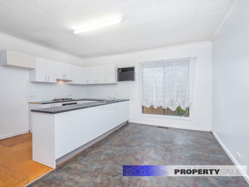 10 Evelyn Street, Moe VIC 3825