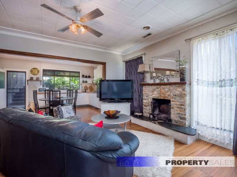 19 Coalville Road, Moe VIC 3825