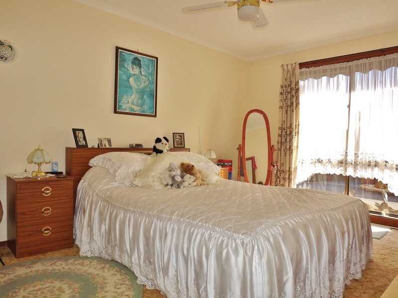 1/2D Mitchells Road, Moe VIC 3825