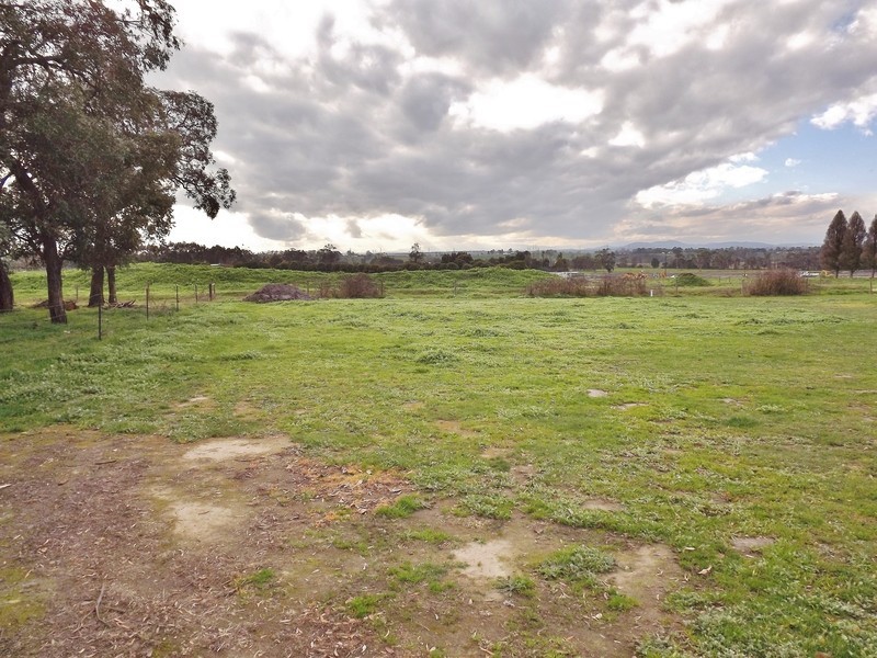 23 (Lot 37) Sweetwater Place, Moe VIC 3825