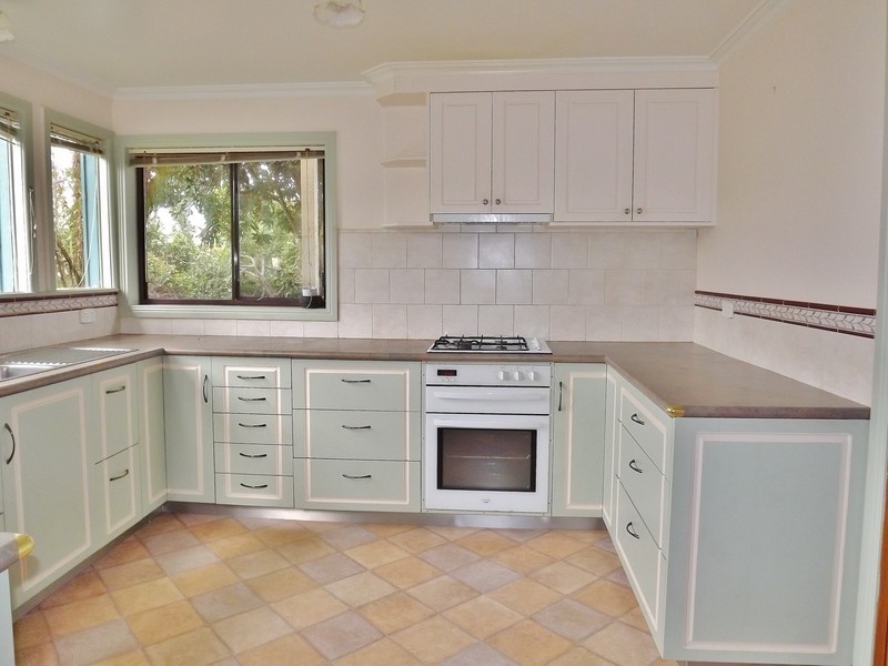 68 Hennessey Street, Moe VIC 3825