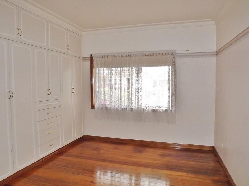 68 Hennessey Street, Moe VIC 3825