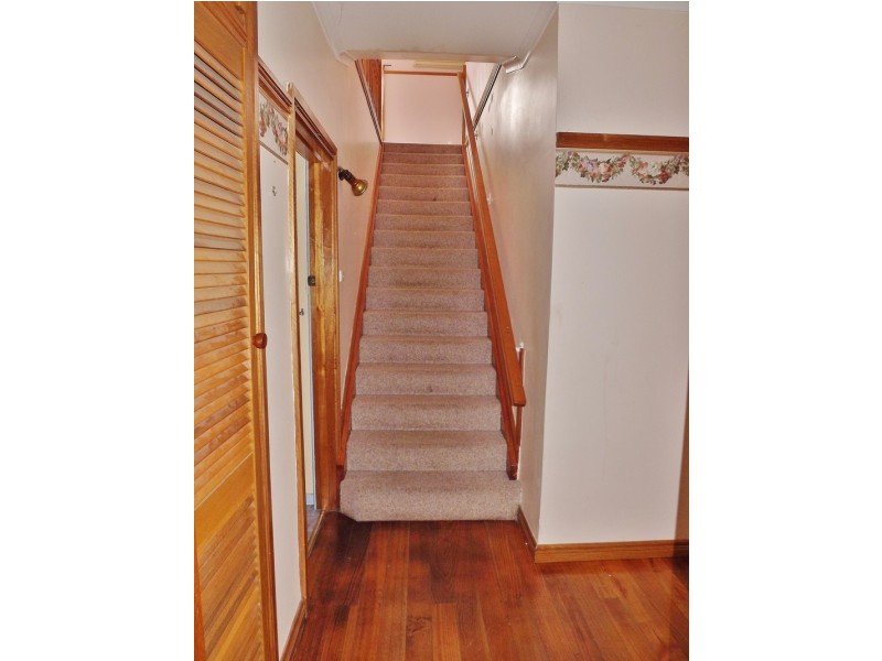 68 Hennessey Street, Moe VIC 3825