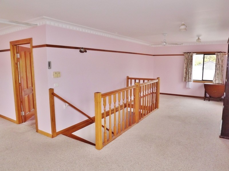 68 Hennessey Street, Moe VIC 3825