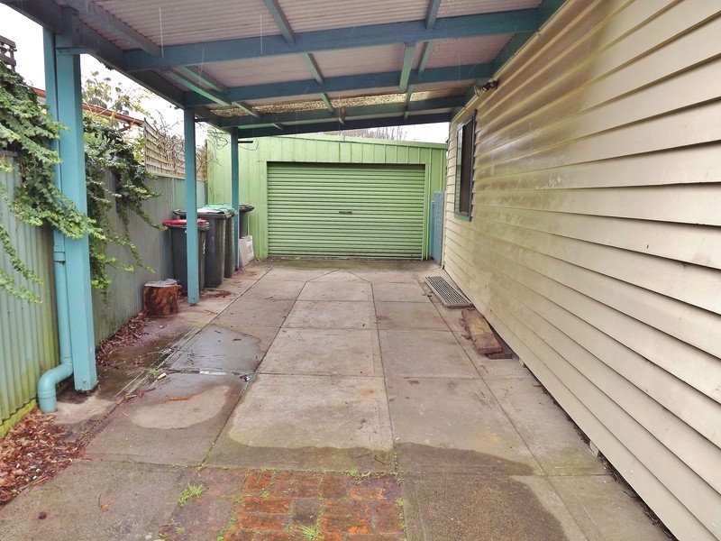 68 Hennessey Street, Moe VIC 3825