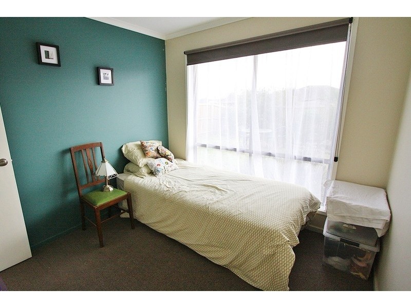 46 Randall Crescent, Moe VIC 3825