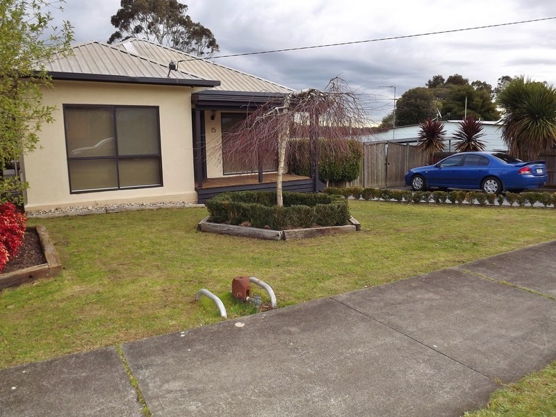 15 Joy Street, Newborough VIC 3825