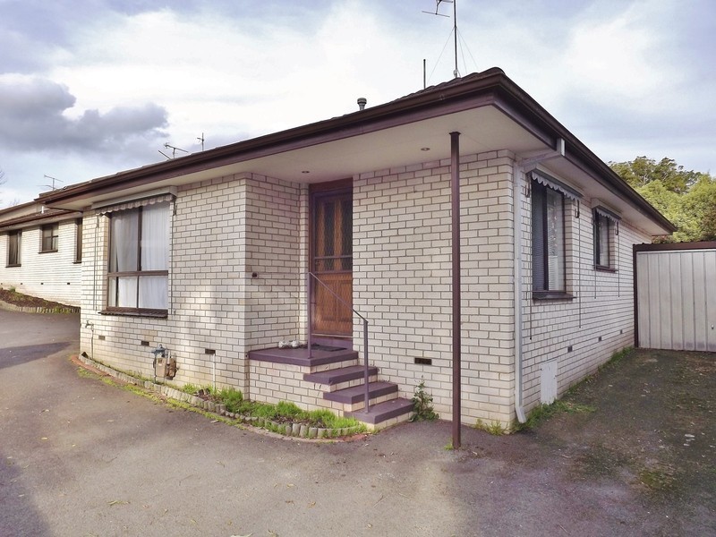 3/21  William Street, Newborough VIC 3825